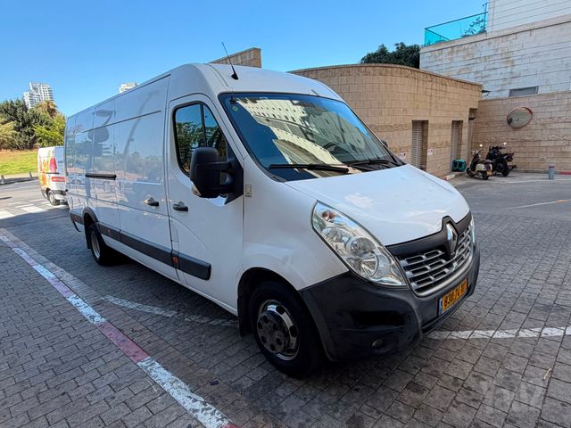 רנו מאסטר