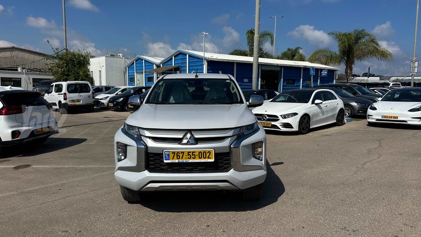 מיצובישי טרייטון / L200