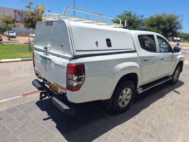 מיצובישי טרייטון / L200