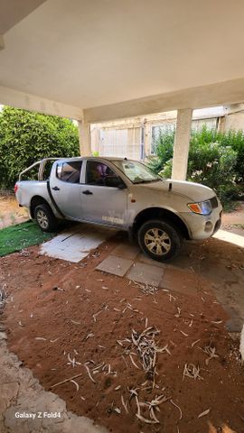 מיצובישי טרייטון / L200