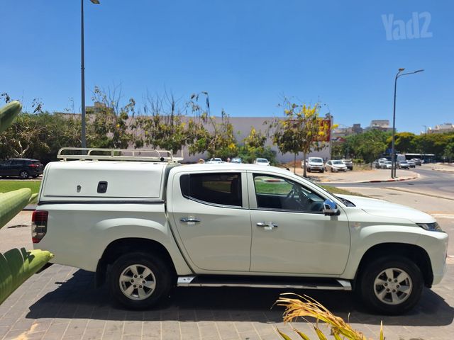 מיצובישי טרייטון / L200