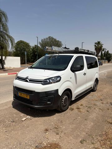 מודעת רכב סיטרואן ג'אמפי