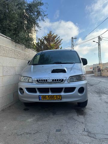 מודעת רכב יונדאי H-1 / i800