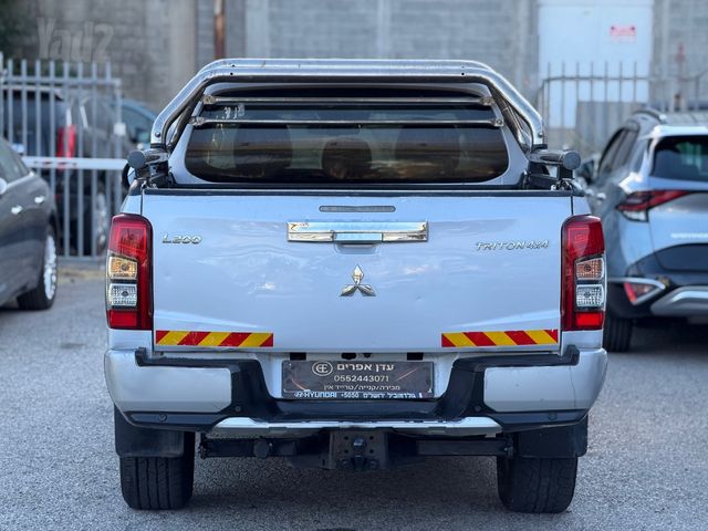 מיצובישי טרייטון / L200