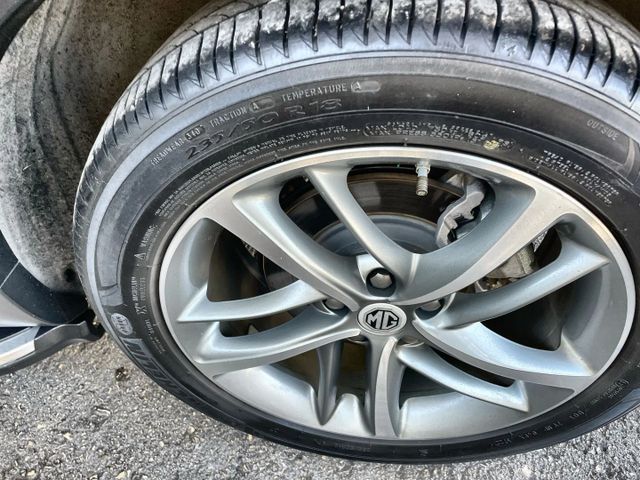 אם ג'י EHS PHEV