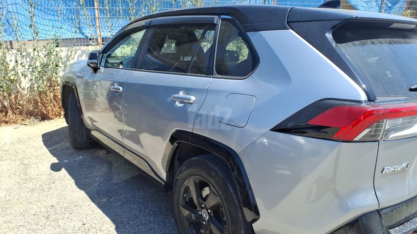 טויוטה RAV4