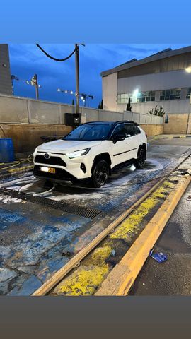טויוטה RAV4