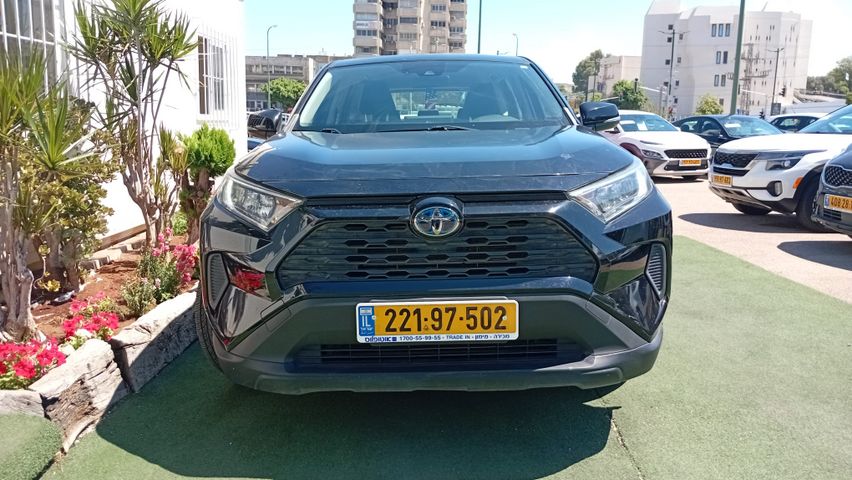 טויוטה RAV4