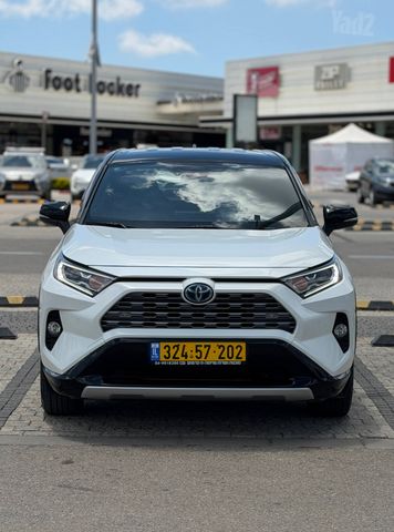 טויוטה RAV4