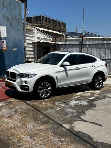 ב מ וו X6