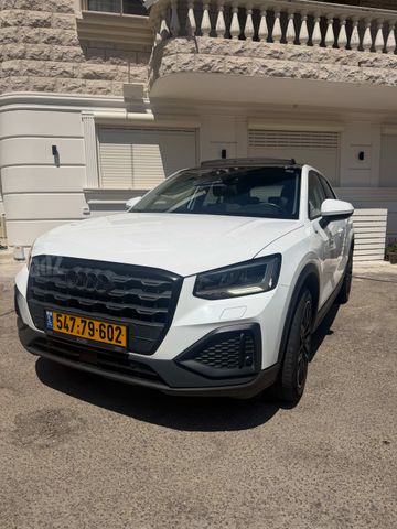 אאודי Q2