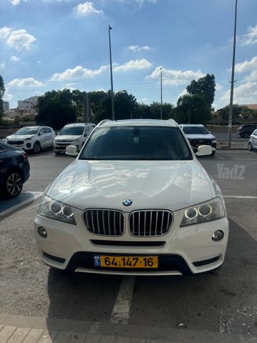 ב מ וו X3