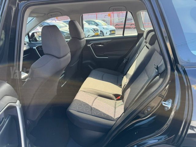 טויוטה RAV4