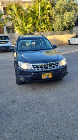 סובארו פורסטר