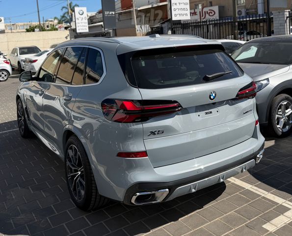 ב מ וו X5