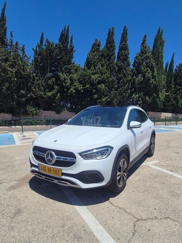 מרצדס-בנץ GLA