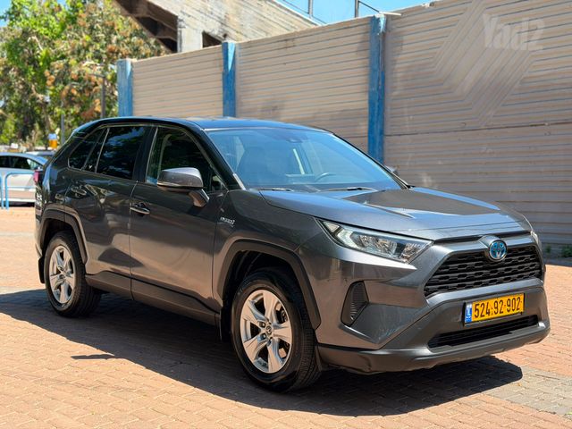 טויוטה RAV4
