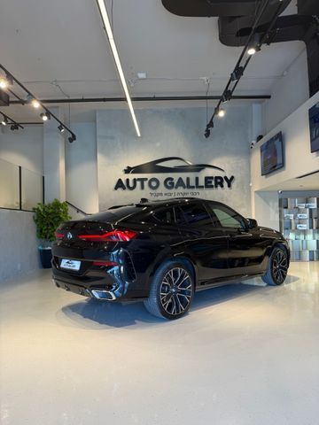 ב מ וו X6