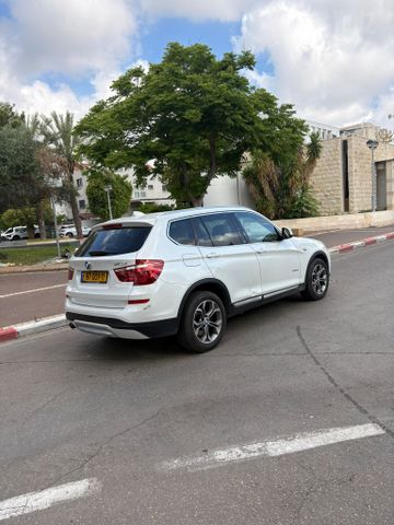 ב מ וו X3