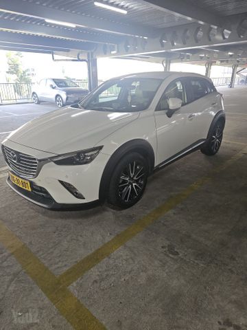מודעת רכב מאזדה CX-3