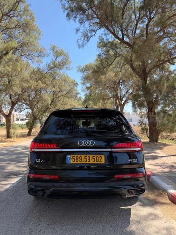 אאודי Q7