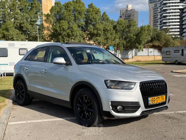 אאודי Q3