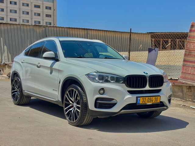 ב מ וו X6