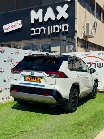 טויוטה RAV4
