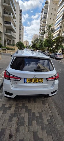 מודעת רכב מיצובישי ASX