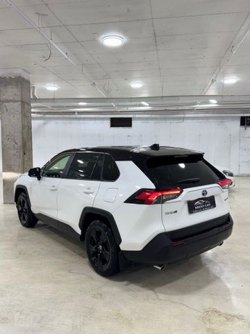 טויוטה RAV4
