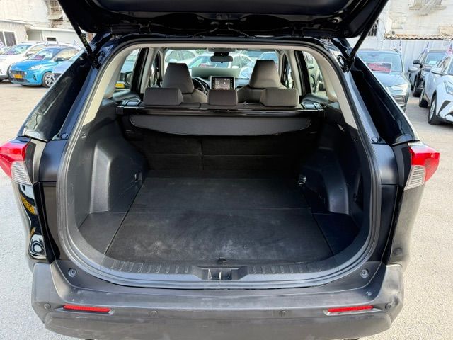 טויוטה RAV4
