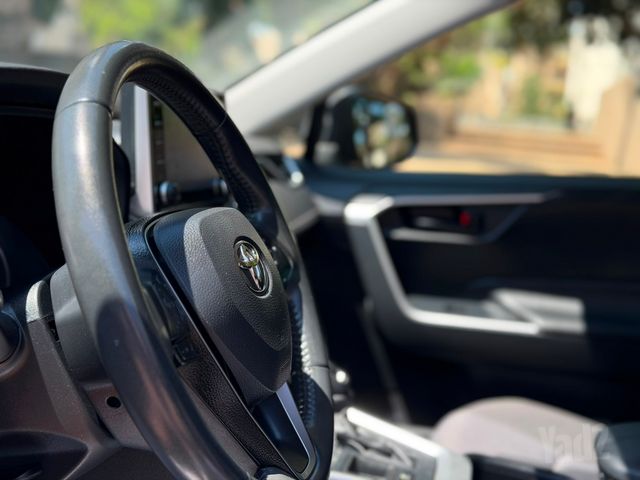 טויוטה RAV4
