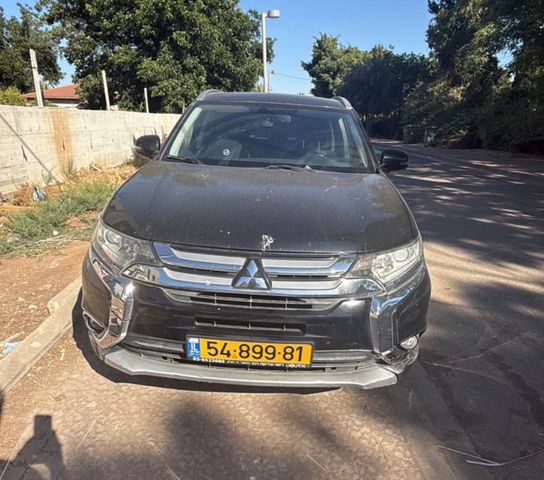 מיצובישי אאוטלנדר