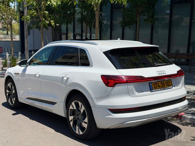 אאודי E-tron