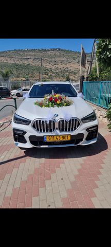 ב מ וו X6