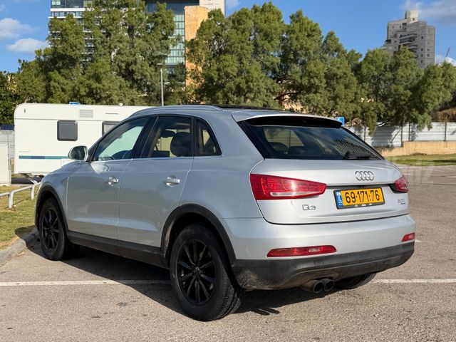 אאודי Q3