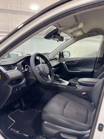 טויוטה RAV4