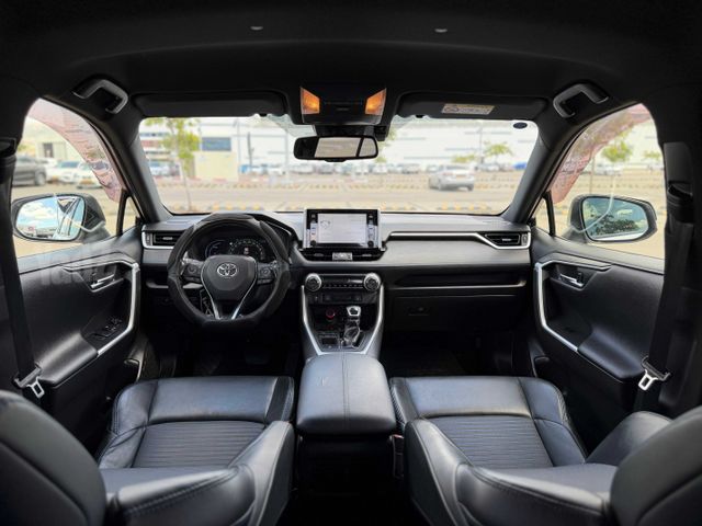 טויוטה RAV4