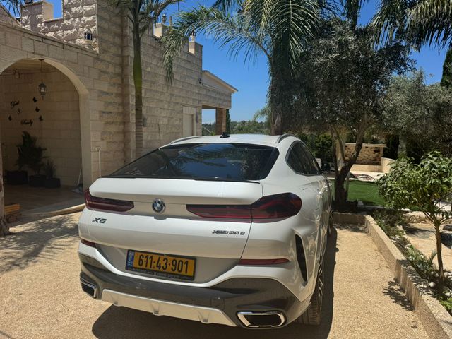 ב מ וו X6
