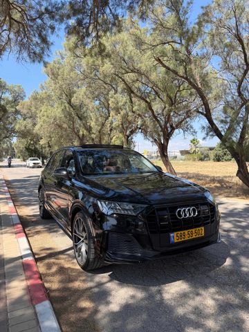 אאודי Q7