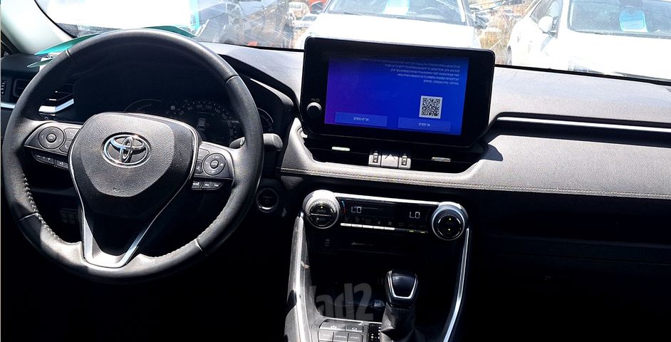 טויוטה RAV4