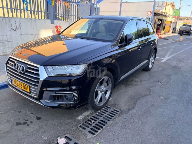 אאודי Q7