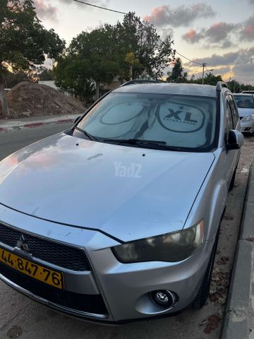 מיצובישי אאוטלנדר