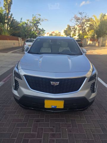 קאדילק XT4