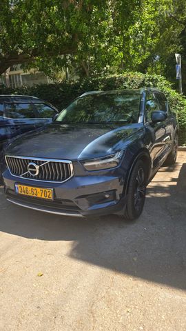 וולוו XC40