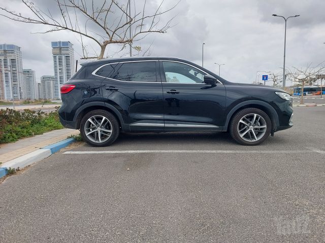 אם ג'י EHS PHEV