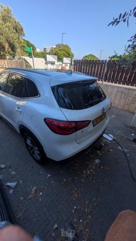 אם ג'י EHS PHEV