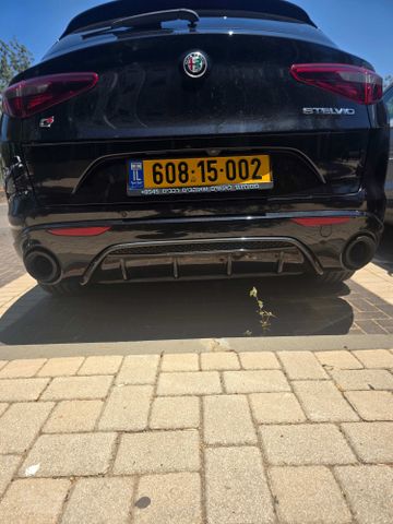 אלפא רומיאו סטלביו
