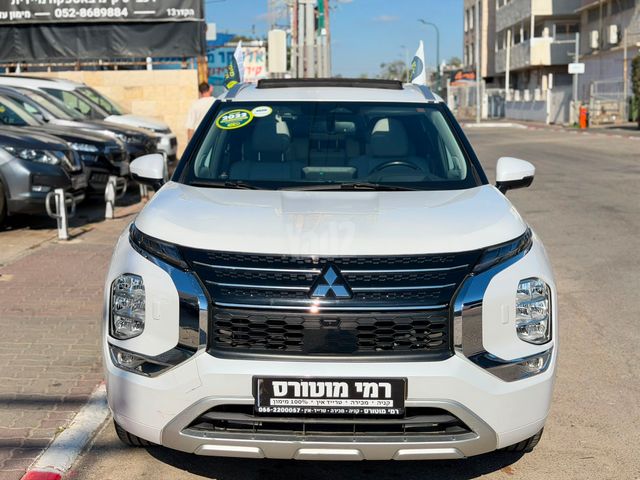 מיצובישי אאוטלנדר