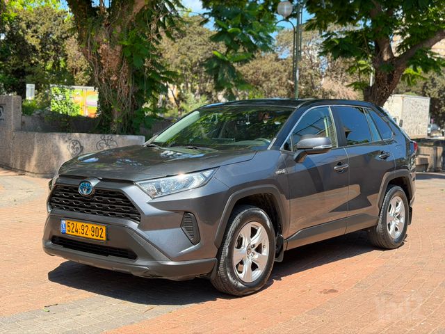 מודעת רכב טויוטה RAV4